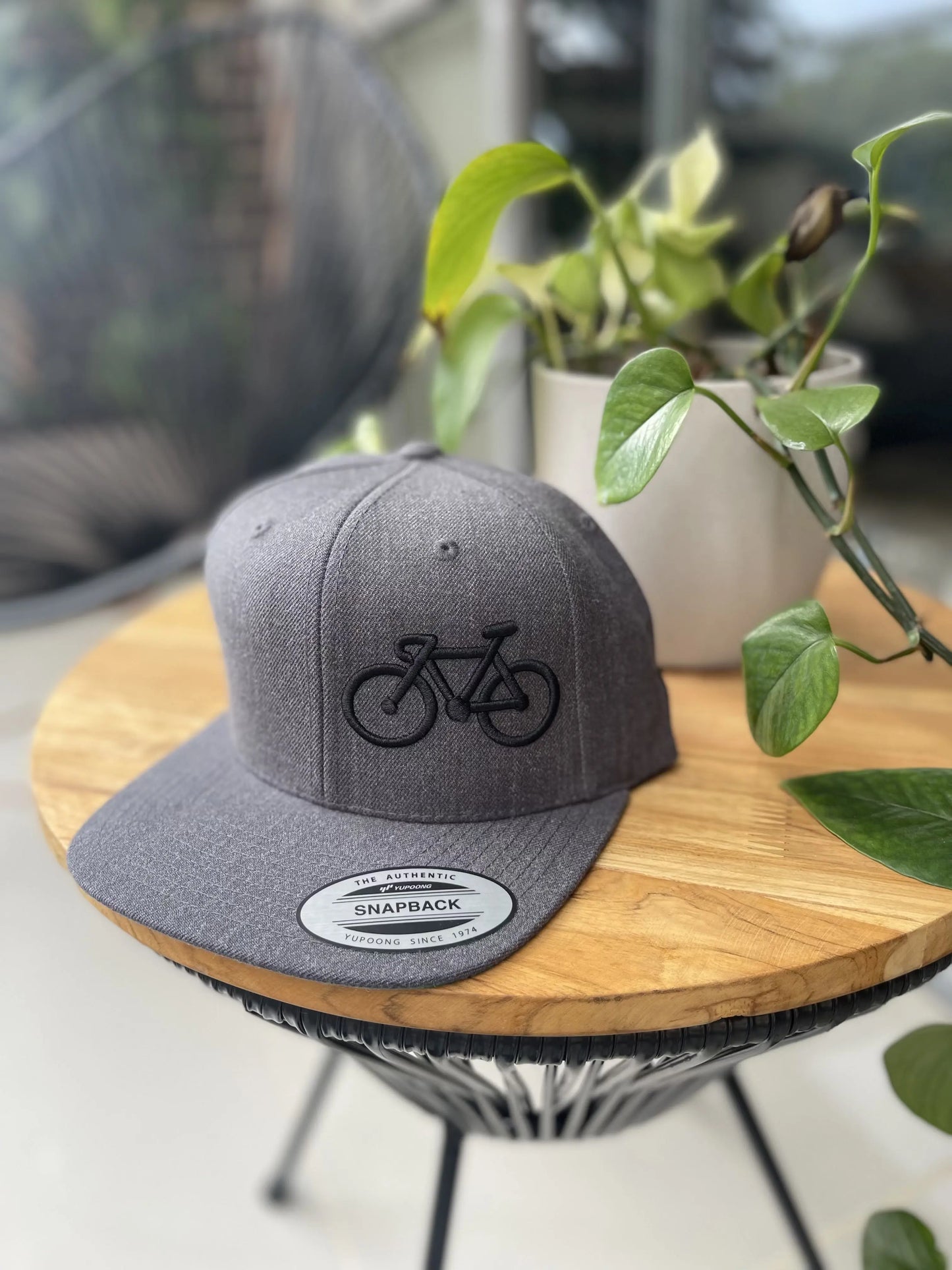 Gorra urbana gris 111 Cientonce