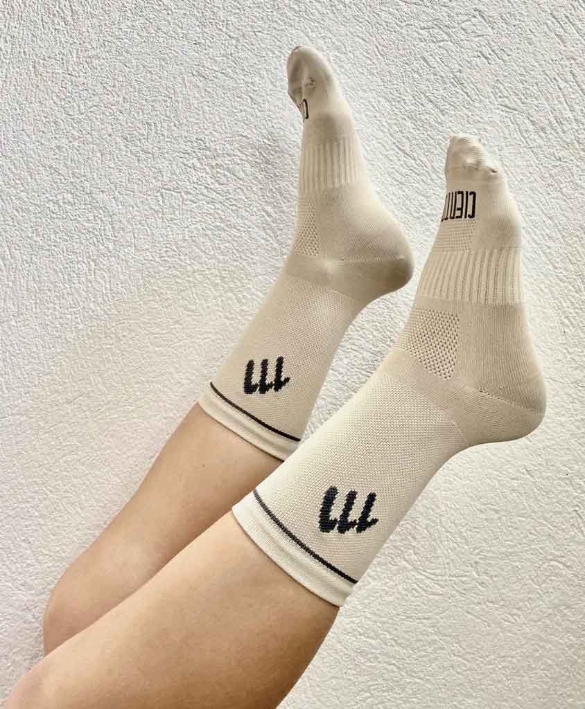 Medias de ciclismo beige gran fondo